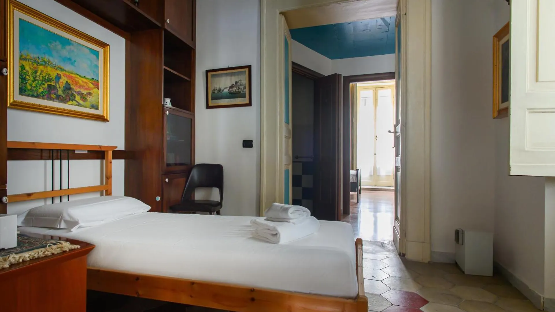 Ferienwohnung Regal Santa Chiara By Dimorra Neapel Apartment